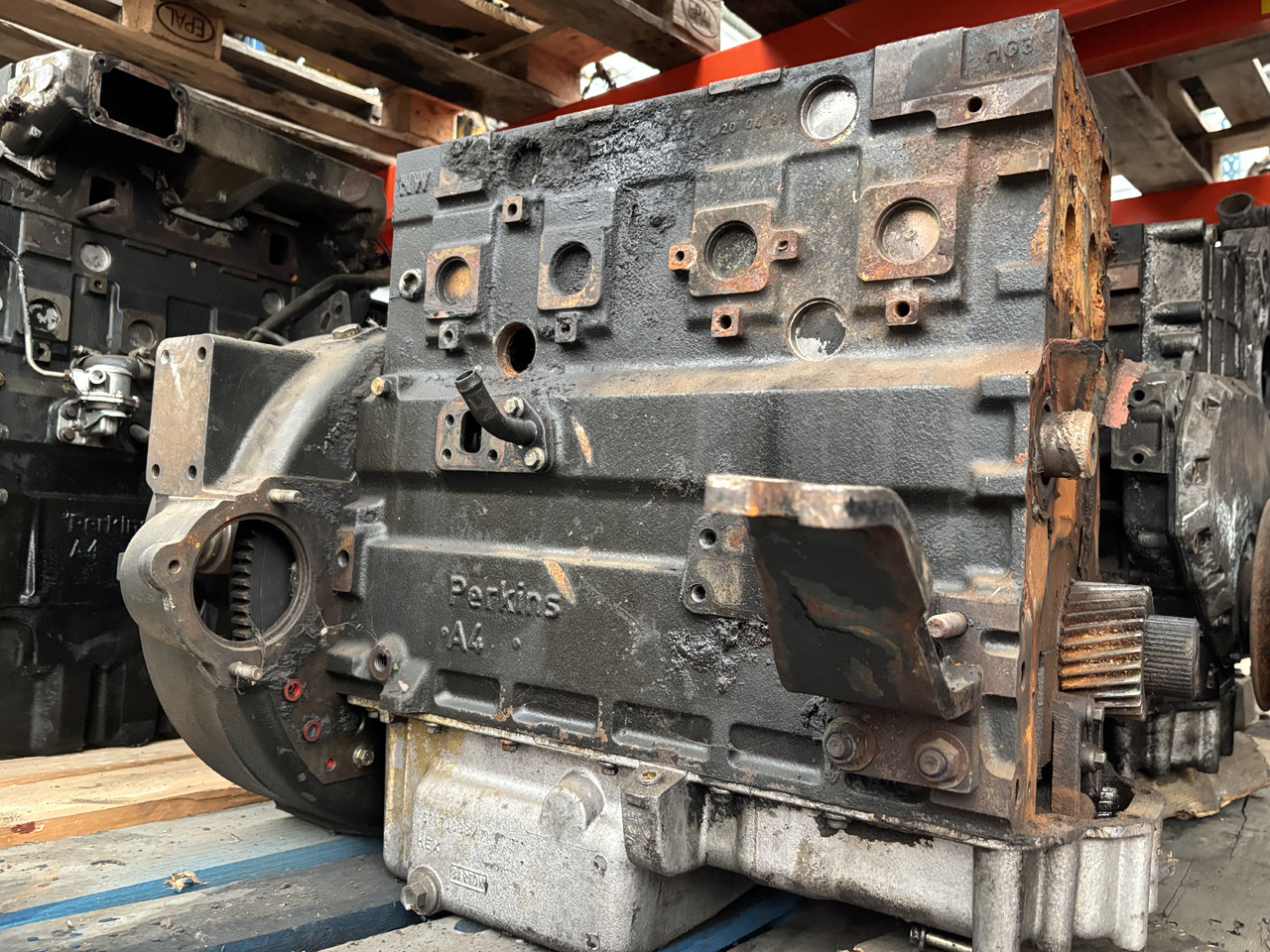 Perkins 1985/2300 Silnik Blok Koło Zamachowe Wał Miska Olejowa CZĘŚCI - Σφόνδυλος για Γεωργικά μηχανήματα: φωτογραφία 3 Perkins 1985/2300 Silnik Blok Koło Zamachowe Wał Miska Olejowa CZĘŚCI - Σφόνδυλος για Γεωργικά μηχανήματα: φωτογραφία 3