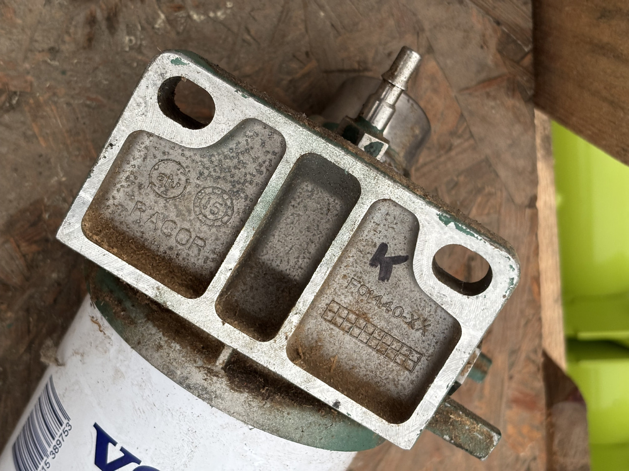 VOLVO Racor F01440 Filtr Paliwa z Separatorem - Φίλτρο καυσίμου για Φορτηγό: φωτογραφία 4 VOLVO Racor F01440 Filtr Paliwa z Separatorem - Φίλτρο καυσίμου για Φορτηγό: φωτογραφία 4