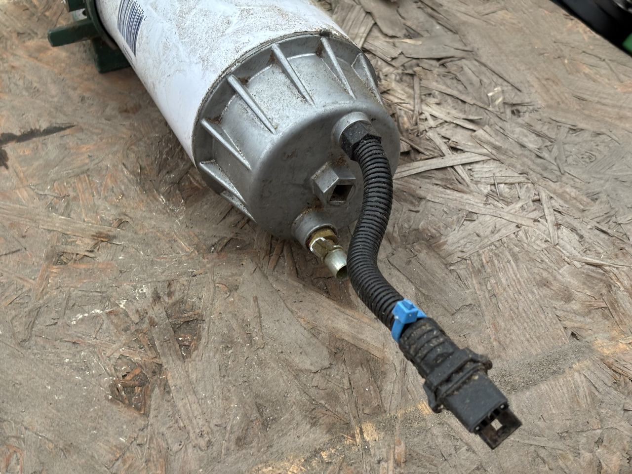 VOLVO Racor F01440 Filtr Paliwa z Separatorem - Φίλτρο καυσίμου για Φορτηγό: φωτογραφία 2 VOLVO Racor F01440 Filtr Paliwa z Separatorem - Φίλτρο καυσίμου για Φορτηγό: φωτογραφία 2