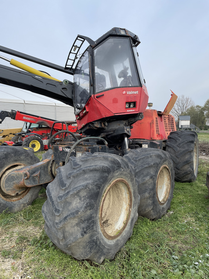 Valmet Komatsu 911.1 - harvester CZĘŚCI - Συλλεκτική μηχανή - forest harvester: φωτογραφία 1 Valmet Komatsu 911.1 - harvester CZĘŚCI - Συλλεκτική μηχανή - forest harvester: φωτογραφία 1