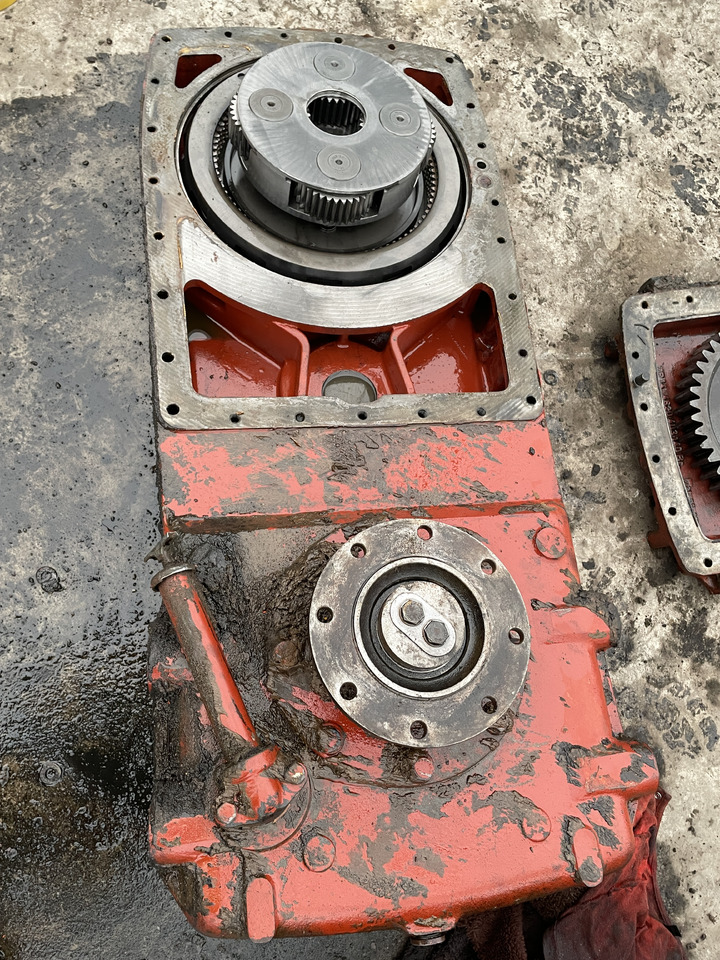 ZF 4PW45H1 Zettelmayer Volvo - skrzynia biegów - obudowa - Κιβώτιο ταχυτήτων για Γεωργικά μηχανήματα: φωτογραφία 1 ZF 4PW45H1 Zettelmayer Volvo - skrzynia biegów - obudowa - Κιβώτιο ταχυτήτων για Γεωργικά μηχανήματα: φωτογραφία 1