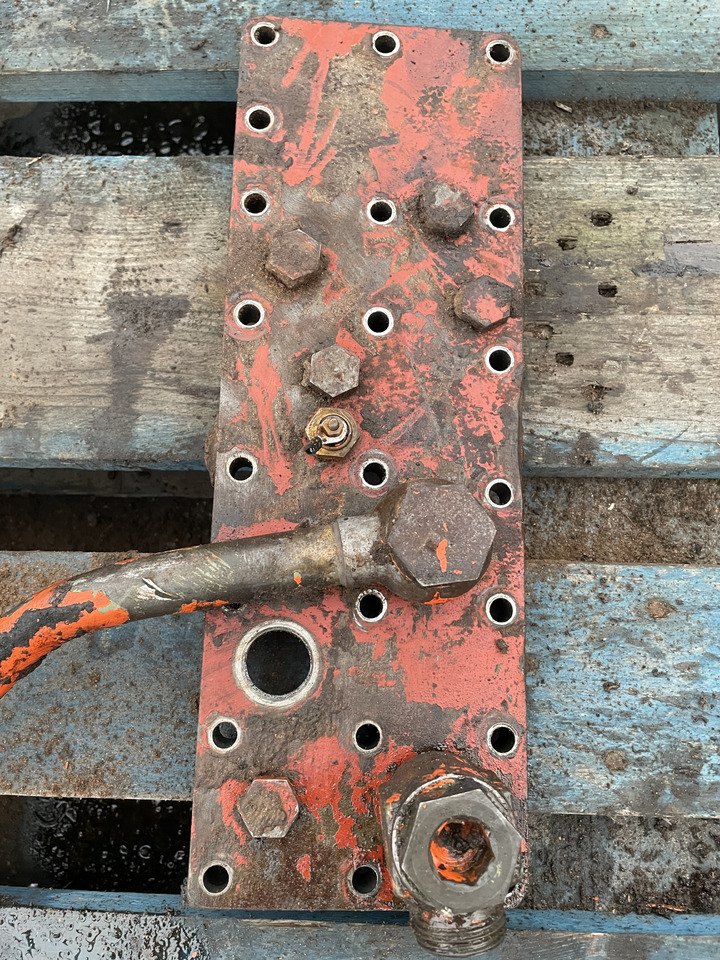ZF 4PW45H1 Zettelmayer Volvo - skrzynia biegów - pokrywa VOE6633592 - Κιβώτιο ταχυτήτων για Γεωργικά μηχανήματα: φωτογραφία 1 ZF 4PW45H1 Zettelmayer Volvo - skrzynia biegów - pokrywa VOE6633592 - Κιβώτιο ταχυτήτων για Γεωργικά μηχανήματα: φωτογραφία 1