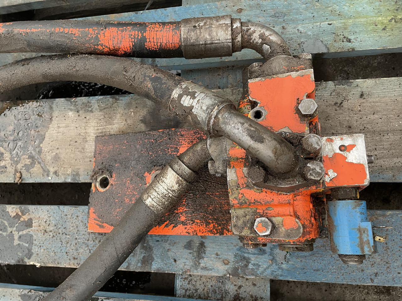 ZF 4PW45H1 Zettelmayer Volvo - skrzynia biegów - rozdzielacz hydrauliczny PUV07V7 - Κιβώτιο ταχυτήτων για Γεωργικά μηχανήματα: φωτογραφία 1 ZF 4PW45H1 Zettelmayer Volvo - skrzynia biegów - rozdzielacz hydrauliczny PUV07V7 - Κιβώτιο ταχυτήτων για Γεωργικά μηχανήματα: φωτογραφία 1