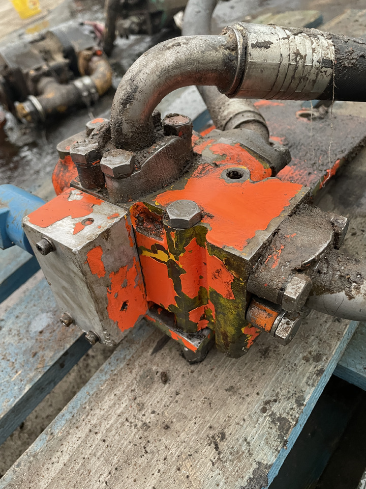 ZF 4PW45H1 Zettelmayer Volvo - skrzynia biegów - rozdzielacz hydrauliczny PUV07V7 - Κιβώτιο ταχυτήτων για Γεωργικά μηχανήματα: φωτογραφία 3 ZF 4PW45H1 Zettelmayer Volvo - skrzynia biegów - rozdzielacz hydrauliczny PUV07V7 - Κιβώτιο ταχυτήτων για Γεωργικά μηχανήματα: φωτογραφία 3