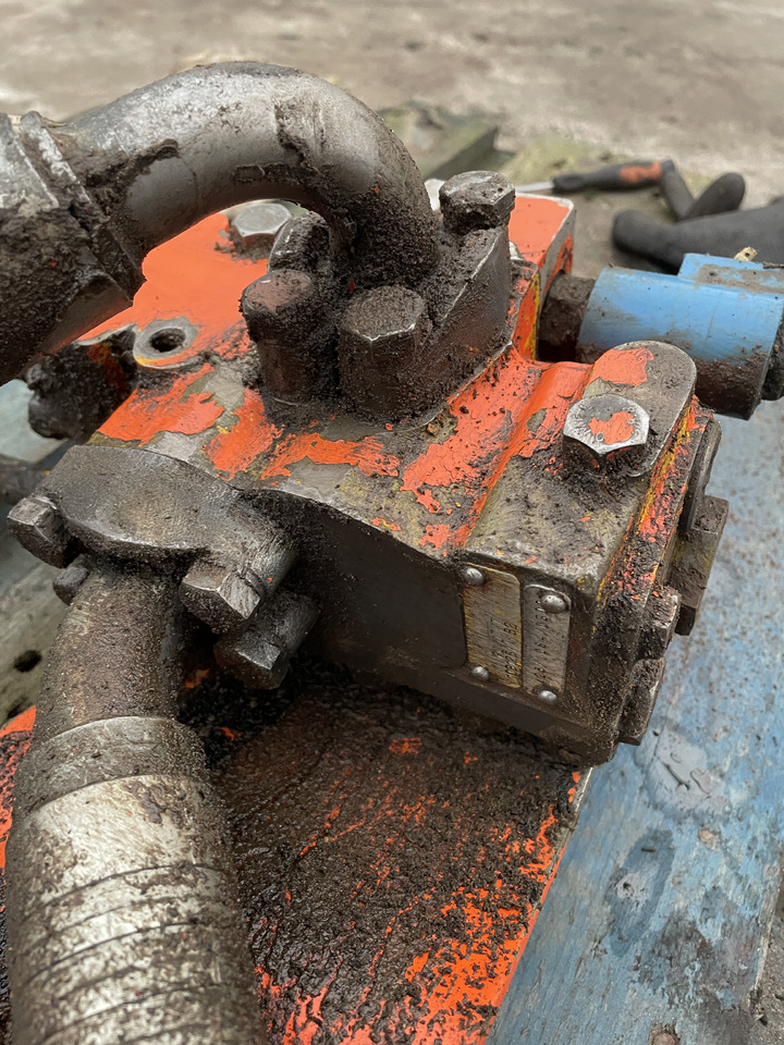 ZF 4PW45H1 Zettelmayer Volvo - skrzynia biegów - rozdzielacz hydrauliczny PUV07V7 - Κιβώτιο ταχυτήτων για Γεωργικά μηχανήματα: φωτογραφία 4 ZF 4PW45H1 Zettelmayer Volvo - skrzynia biegów - rozdzielacz hydrauliczny PUV07V7 - Κιβώτιο ταχυτήτων για Γεωργικά μηχανήματα: φωτογραφία 4