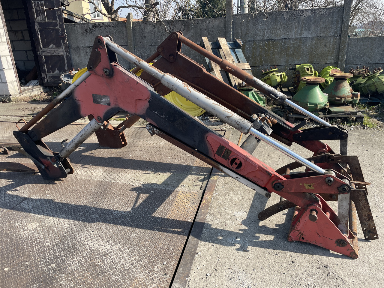 Zetor TL - TUR ładowacz czołowy + mocowania - Φορτωτησ για τρακτερ: φωτογραφία 1 Zetor TL - TUR ładowacz czołowy + mocowania - Φορτωτησ για τρακτερ: φωτογραφία 1