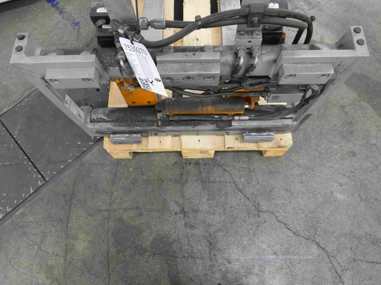 Durwen Fork positioner FEM 2 RZV25 - Παρελκόμενα για Ανυψωτικό μηχάνημα: φωτογραφία 4 Durwen Fork positioner FEM 2 RZV25 - Παρελκόμενα για Ανυψωτικό μηχάνημα: φωτογραφία 4