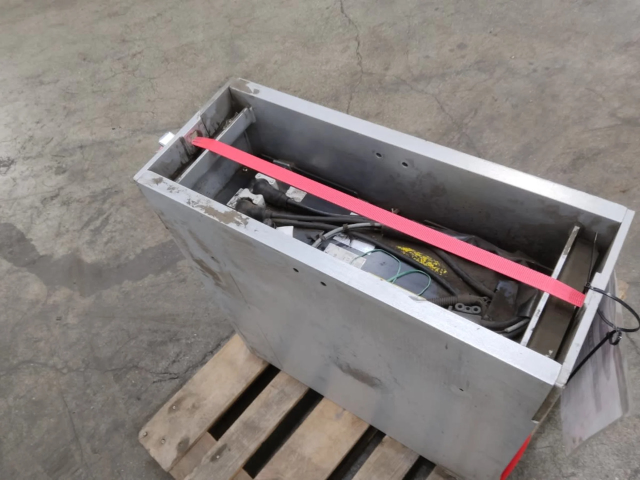 Saft 24V 205Ah/LiIon - Συσσωρευτής για Ανυψωτικό μηχάνημα: φωτογραφία 3 Saft 24V 205Ah/LiIon - Συσσωρευτής για Ανυψωτικό μηχάνημα: φωτογραφία 3