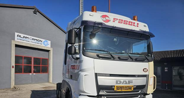 DAF XF-460 EURO 6 impianto idraulico - Τράκτορας: φωτογραφία 1 DAF XF-460 EURO 6 impianto idraulico - Τράκτορας: φωτογραφία 1