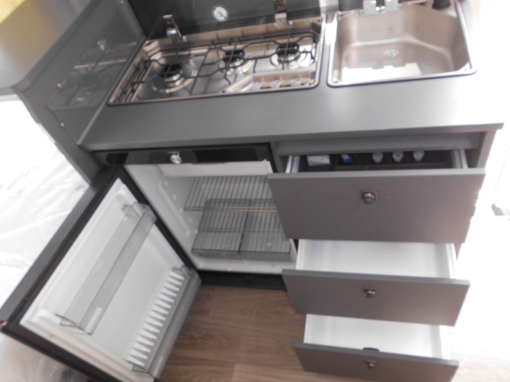 Καινούριο Ρυμουλκούμενο τροχόσπιτο Fendt Apero 465 TG Klima Autark 2024 sofort verf. Fendt Apero 465 TG KLIMA BATTERIE 1800kg uvm+++: φωτογραφία 11 Καινούριο Ρυμουλκούμενο τροχόσπιτο Fendt Apero 465 TG Klima Autark 2024 sofort verf. Fendt Apero 465 TG KLIMA BATTERIE 1800kg uvm+++: φωτογραφία 11