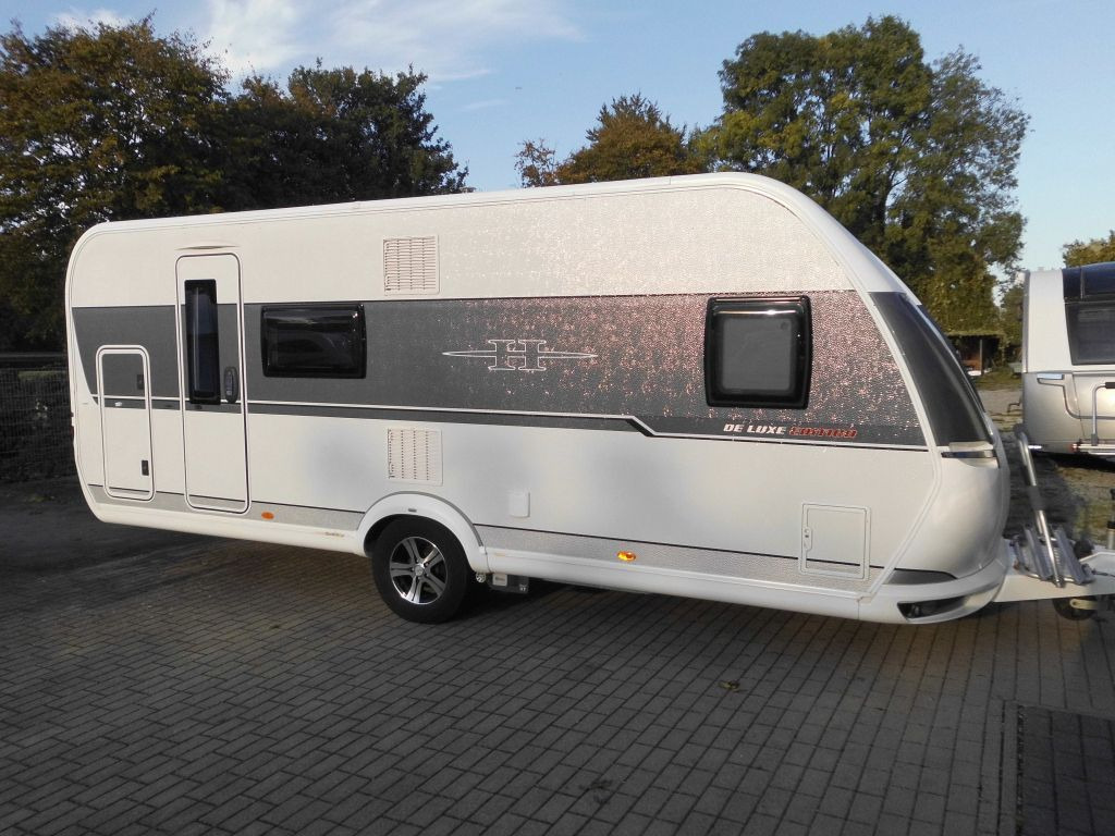Hobby DE LUXE EDITION 560 KMFe 1 Hand XT-Mover Garage - Ρυμουλκούμενο τροχόσπιτο: φωτογραφία 1 Hobby DE LUXE EDITION 560 KMFe 1 Hand XT-Mover Garage - Ρυμουλκούμενο τροχόσπιτο: φωτογραφία 1