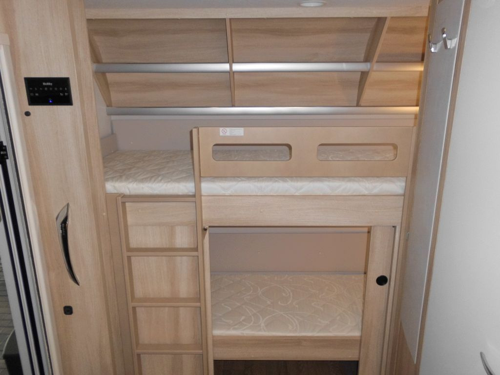 Ρυμουλκούμενο τροχόσπιτο Hobby De Luxe 490 KMF 2026 GARAGE AUTARK 1800kg.+++: φωτογραφία 13 Ρυμουλκούμενο τροχόσπιτο Hobby De Luxe 490 KMF 2026 GARAGE AUTARK 1800kg.+++: φωτογραφία 13