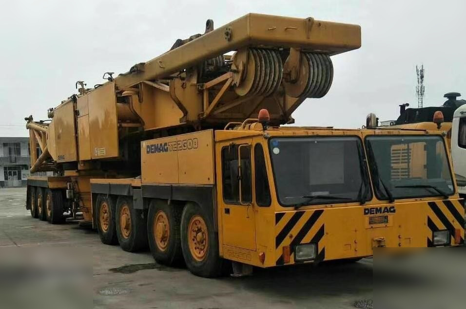 1991 DEMAG TC 2600 - Αυτοανεγειρόμενος γερανός: φωτογραφία 1 1991 DEMAG TC 2600 - Αυτοανεγειρόμενος γερανός: φωτογραφία 1