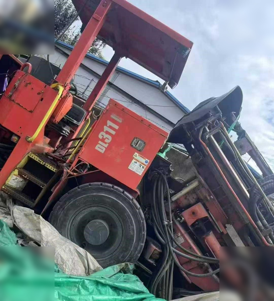 2012 SANDVIK DL311 - Μηχάνημα διάτρησης οριζόντιος: φωτογραφία 1 2012 SANDVIK DL311 - Μηχάνημα διάτρησης οριζόντιος: φωτογραφία 1