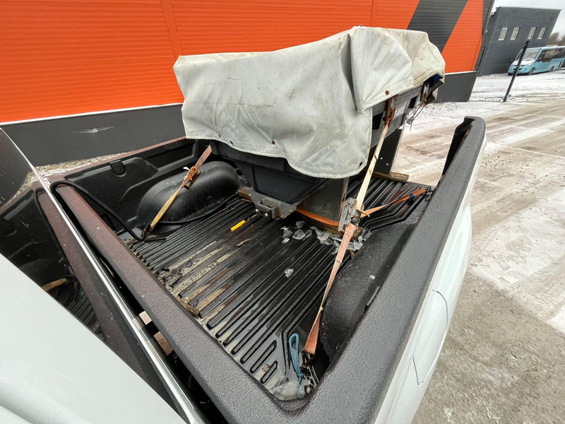 Ημιφορτηγό Isuzu D-max 4x4 SNOW PLOW & SPREADER: φωτογραφία 14 Ημιφορτηγό Isuzu D-max 4x4 SNOW PLOW & SPREADER: φωτογραφία 14