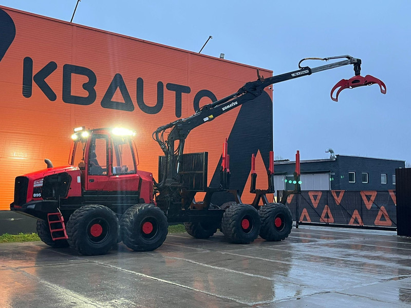 Komatsu 895 8x8 LOADFLEX / CRANE 165F - Δασική ρυμούλκα: φωτογραφία 1 Komatsu 895 8x8 LOADFLEX / CRANE 165F - Δασική ρυμούλκα: φωτογραφία 1