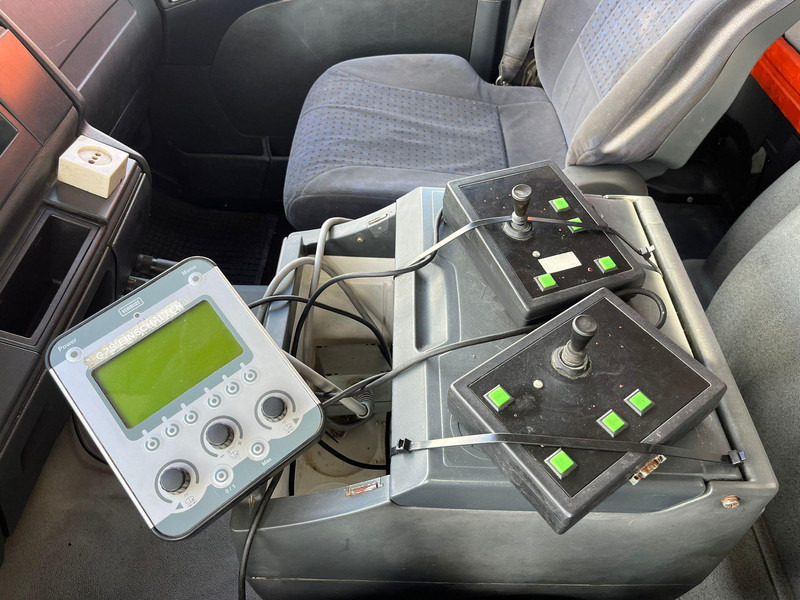 Φορτηγό ανατρεπόμενο MAN TGA 26.430 6x4 BOX L=5014 mm / POSSIBLE TO BUY WITH SPREADER Schmidt stratos B60: φωτογραφία 15 Φορτηγό ανατρεπόμενο MAN TGA 26.430 6x4 BOX L=5014 mm / POSSIBLE TO BUY WITH SPREADER Schmidt stratos B60: φωτογραφία 15