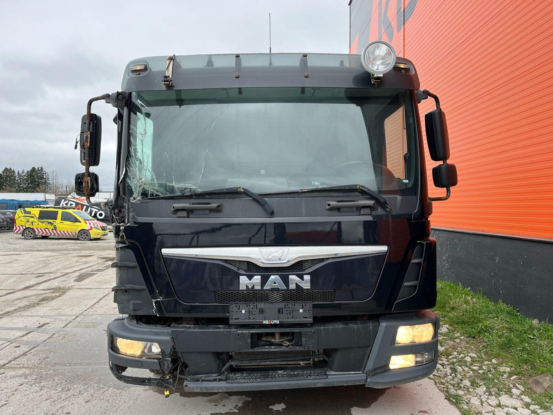 MAN TGL 8.180 4x2 CAB DAMAGE ! / Fassi F28 / PLATFORM L=4366 mm - Φορτηγό με ανοιχτή καρότσα, Φορτηγό με γερανό: φωτογραφία 3 MAN TGL 8.180 4x2 CAB DAMAGE ! / Fassi F28 / PLATFORM L=4366 mm - Φορτηγό με ανοιχτή καρότσα, Φορτηγό με γερανό: φωτογραφία 3