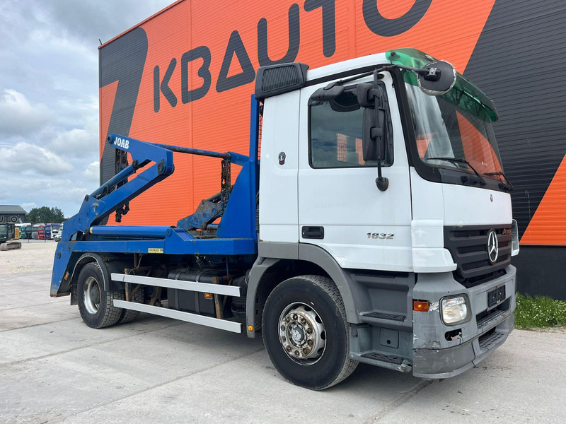 Mercedes-Benz Actros 1832 4x2 JOAB HL 14 U - Φορτηγό καδοφόρος φορτωτής: φωτογραφία 4 Mercedes-Benz Actros 1832 4x2 JOAB HL 14 U - Φορτηγό καδοφόρος φορτωτής: φωτογραφία 4