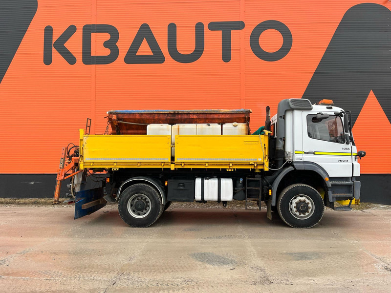 Mercedes-Benz Axor 1824 4x4 POSSIBLE TO BUY WITH SPREADER & FRONT PLOW - Φορτηγό ανατρεπόμενο: φωτογραφία 5 Mercedes-Benz Axor 1824 4x4 POSSIBLE TO BUY WITH SPREADER & FRONT PLOW - Φορτηγό ανατρεπόμενο: φωτογραφία 5