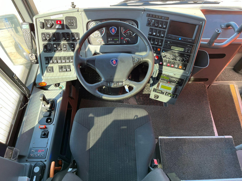 Interior photo 1: Leasing Scania K 400 6x2 Van Hool 41 SEATS / WC / AC / AUXILIARY HEATING Scania K 400 6x2 Van Hool 41 SEATS / WC / AC / AUXILIARY HEATING