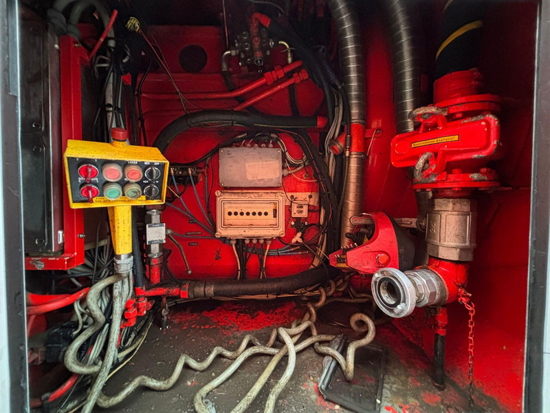 Όχημα εκκένωσης βόθρων Scania P 124 6x2*4 KORP&SON / TANK 8000 l / VACUUM Wittig RFW260 / PRESSURE Uraca DK716 140 bar / 400 l/min: φωτογραφία 14 Όχημα εκκένωσης βόθρων Scania P 124 6x2*4 KORP&SON / TANK 8000 l / VACUUM Wittig RFW260 / PRESSURE Uraca DK716 140 bar / 400 l/min: φωτογραφία 14