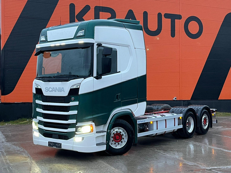 Scania S 540 6x2 9 TON FRONT AXLE / RETARDER / CHASSIS L=5736 mm - Φορτηγό σασί: φωτογραφία 1 Scania S 540 6x2 9 TON FRONT AXLE / RETARDER / CHASSIS L=5736 mm - Φορτηγό σασί: φωτογραφία 1