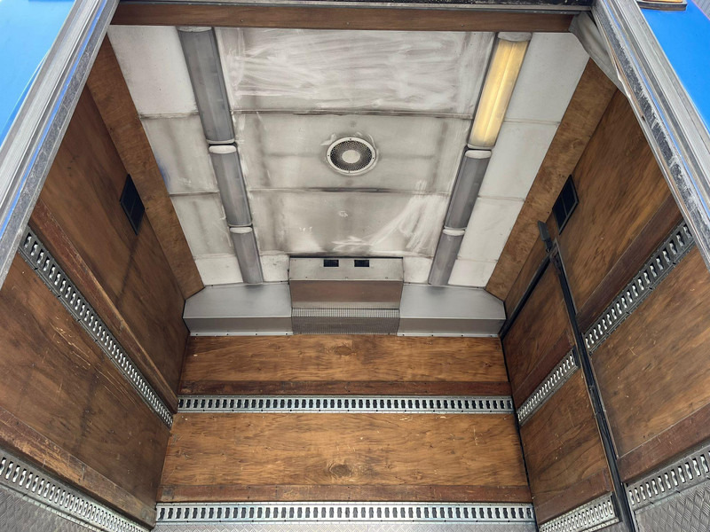 Leasing Van Hool Scania K 400 T 9 6x2*4 WC / AC / WEBASTO / FRIDGE / LUGGAGE BOX WITH LIFT / WHEELCHAIR LIFT Van Hool Scania K 400 T 9 6x2*4 WC / AC / WEBASTO / FRIDGE / LUGGAGE BOX WITH LIFT / WHEELCHAIR LIFT: φωτογραφία 11
