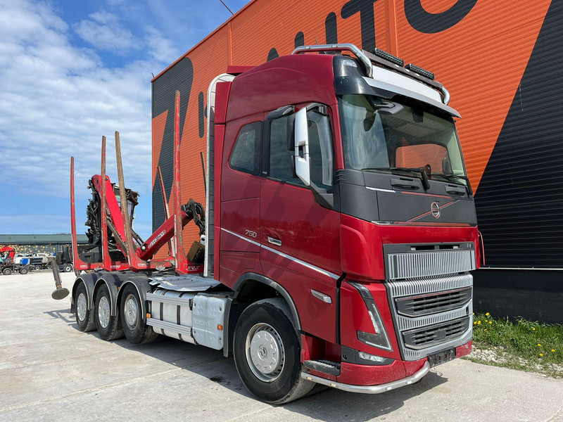 Volvo FH 16 750 8x4/4 DAMAGED ! - Φορτηγό ξυλείας, Φορτηγό με γερανό: φωτογραφία 4 Volvo FH 16 750 8x4/4 DAMAGED ! - Φορτηγό ξυλείας, Φορτηγό με γερανό: φωτογραφία 4