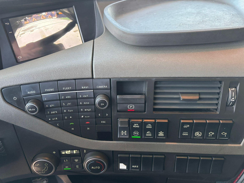 Φορτηγό με ανοιχτή καρότσα, Φορτηγό με γερανό Volvo FH 540 8x4*4 PK 33002 EH / PLATFORM L=7049 mm: φωτογραφία 20