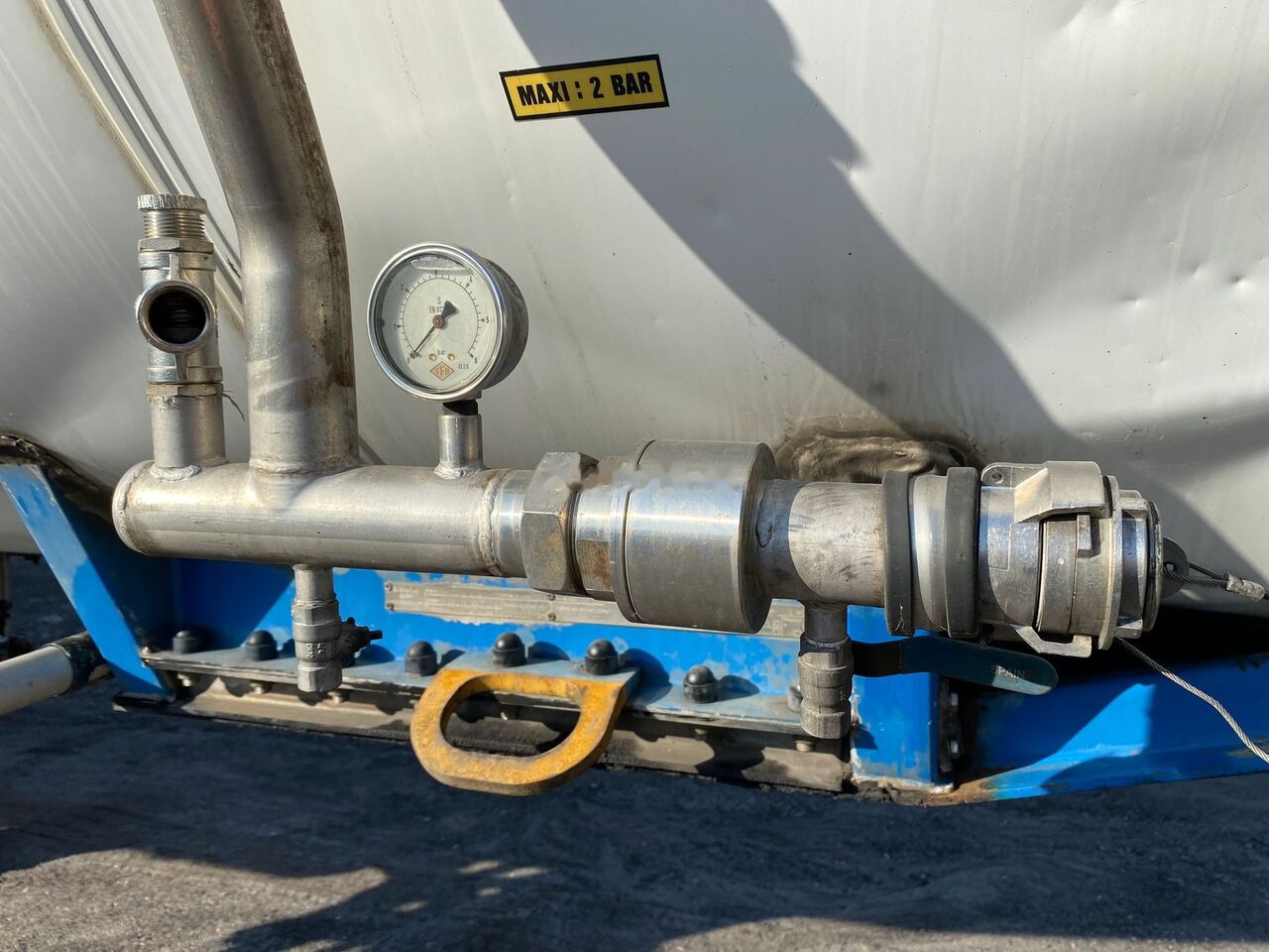 Επικαθήμενο βυτίο για τη μεταφορά χημικών ουσιών Magyar: φωτογραφία 12 Επικαθήμενο βυτίο για τη μεταφορά χημικών ουσιών Magyar: φωτογραφία 12