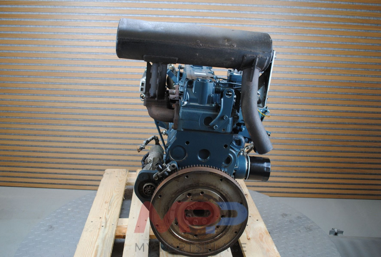 Kubota Kubota V3300 - Κινητήρας: φωτογραφία 3 Kubota Kubota V3300 - Κινητήρας: φωτογραφία 3