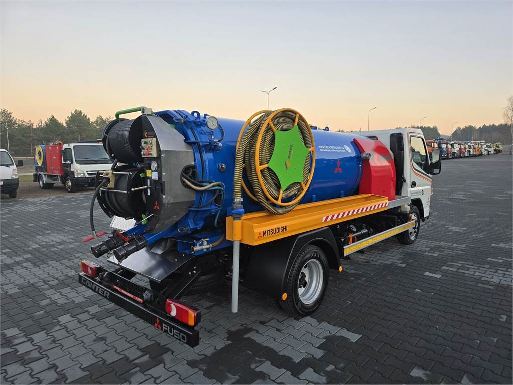 Mitsubishi ROM KOKS SMART COMBI WUKO HOT WATER FOR CLEANING S - Όχημα εκκένωσης βόθρων: φωτογραφία 1 Mitsubishi ROM KOKS SMART COMBI WUKO HOT WATER FOR CLEANING S - Όχημα εκκένωσης βόθρων: φωτογραφία 1