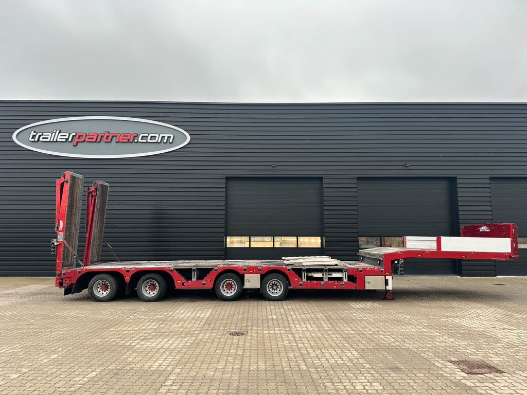 Emtech AMT 4 achs tieflader / radmulden / zwangslenkung Emtech AMT 4 achs tieflader / radmulden / zwangslenkung - Επικαθήμενο με χαμηλό δάπεδο: φωτογραφία 1 Emtech AMT 4 achs tieflader / radmulden / zwangslenkung Emtech AMT 4 achs tieflader / radmulden / zwangslenkung - Επικαθήμενο με χαμηλό δάπεδο: φωτογραφία 1