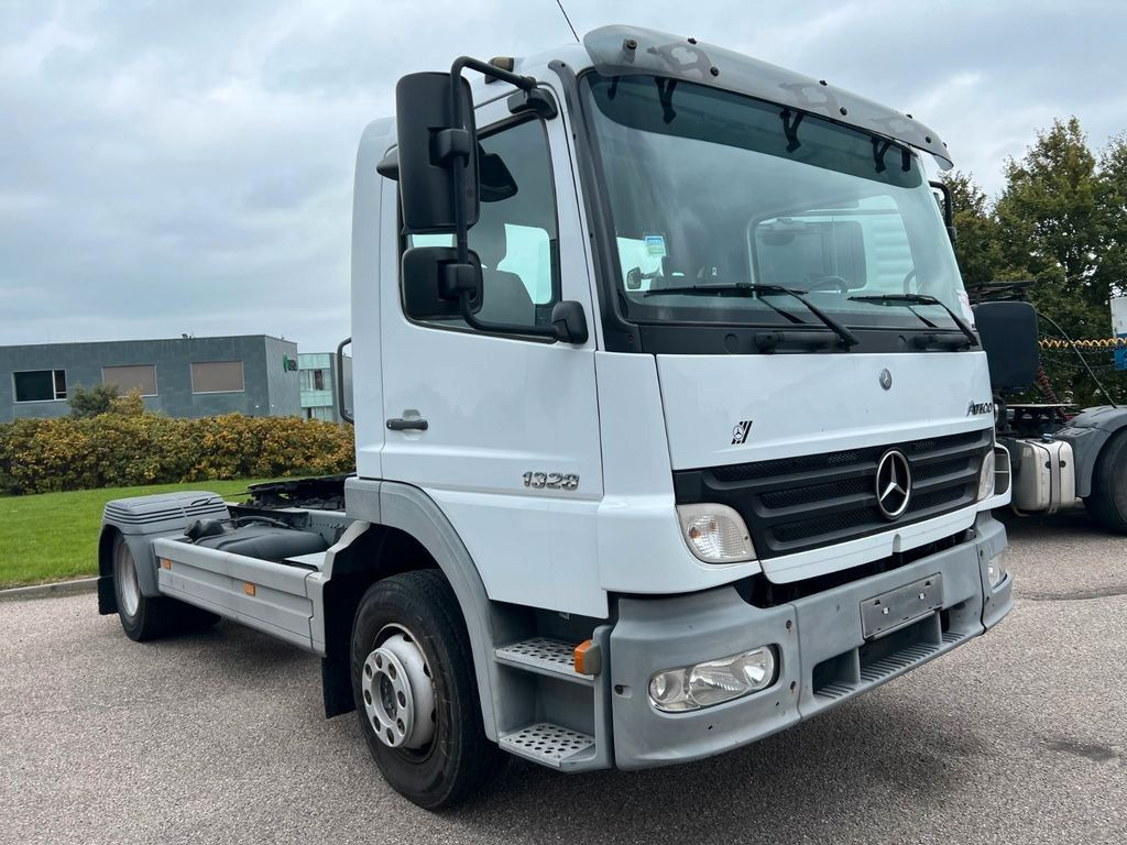 Mercedes-Benz Atego 1328 LS 4x2 + Diagnose Auflieger Mercedes-Benz Atego 1328 LS 4x2 + Diagnose Auflieger - Τράκτορας: φωτογραφία 4 Mercedes-Benz Atego 1328 LS 4x2 + Diagnose Auflieger Mercedes-Benz Atego 1328 LS 4x2 + Diagnose Auflieger - Τράκτορας: φωτογραφία 4
