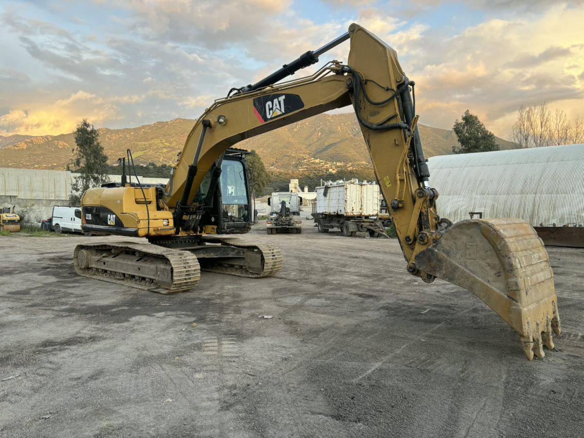 Caterpillar 323D - Ερπυστριοφόρος εκσκαφέας: φωτογραφία 4 Caterpillar 323D - Ερπυστριοφόρος εκσκαφέας: φωτογραφία 4