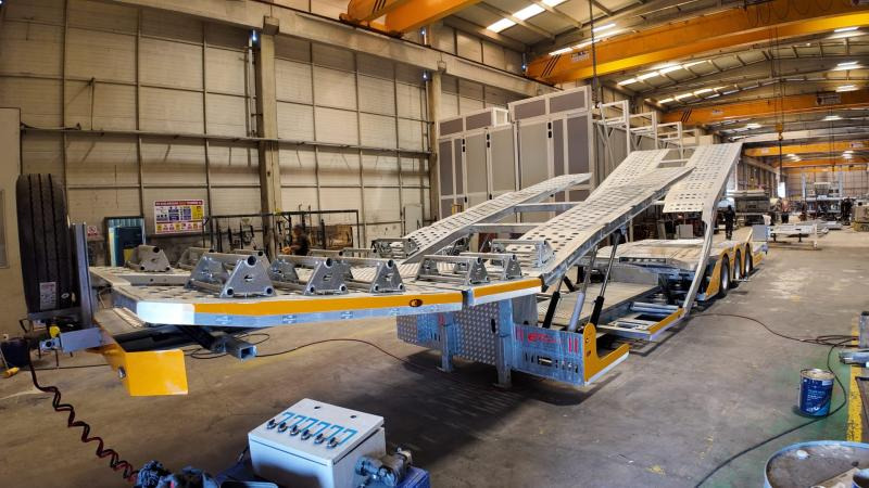Eroglu 3 Axle Trucks Carriers - Επικαθήμενο αυτοκινητάμαξα: φωτογραφία 5 Eroglu 3 Axle Trucks Carriers - Επικαθήμενο αυτοκινητάμαξα: φωτογραφία 5