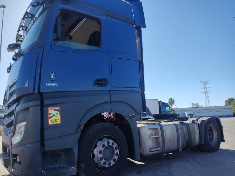 Mercedes Actros 1851 LS Retarder - Τράκτορας: φωτογραφία 2 Mercedes Actros 1851 LS Retarder - Τράκτορας: φωτογραφία 2