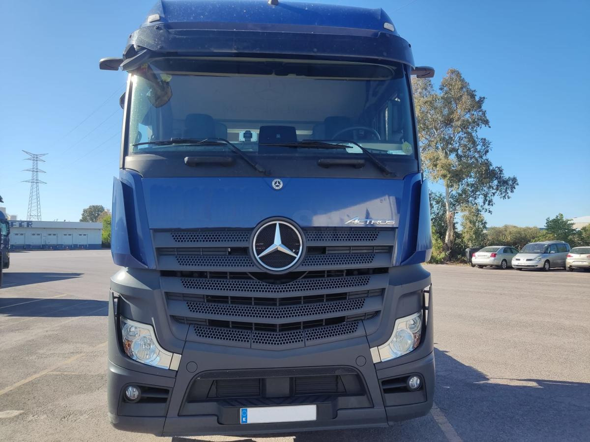 Mercedes Actros 1851 LS Retarder - Τράκτορας: φωτογραφία 2 Mercedes Actros 1851 LS Retarder - Τράκτορας: φωτογραφία 2