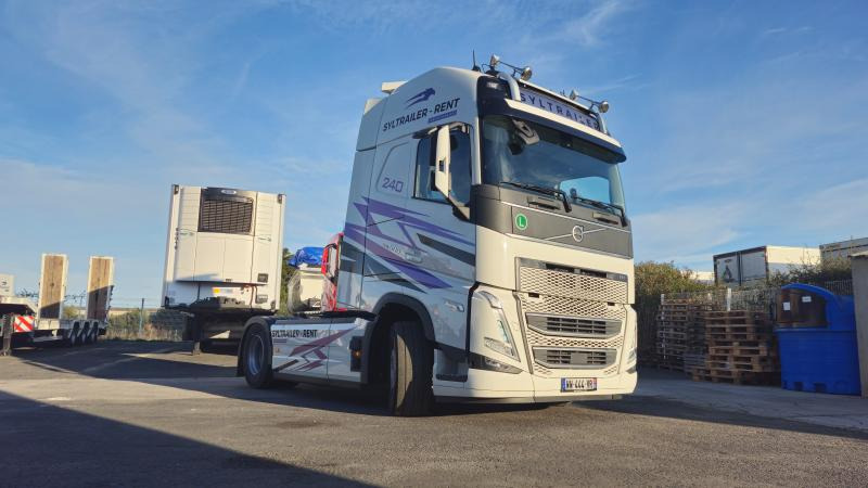 Volvo FH 500 Globetrotter XXL (Location / Rent) - Τράκτορας: φωτογραφία 1 Volvo FH 500 Globetrotter XXL (Location / Rent) - Τράκτορας: φωτογραφία 1