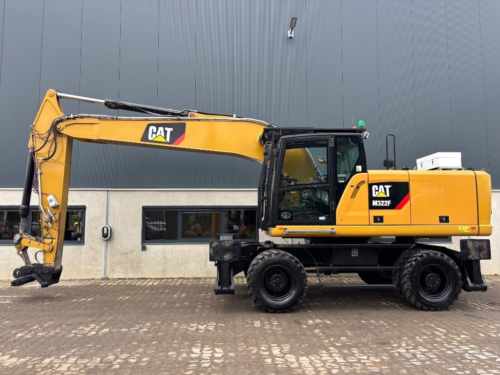 CAT CAT M 322 F - M322 - M 320 - M 318 - Τροχοφόρος εκσκαφέας: φωτογραφία 2 CAT CAT M 322 F - M322 - M 320 - M 318 - Τροχοφόρος εκσκαφέας: φωτογραφία 2