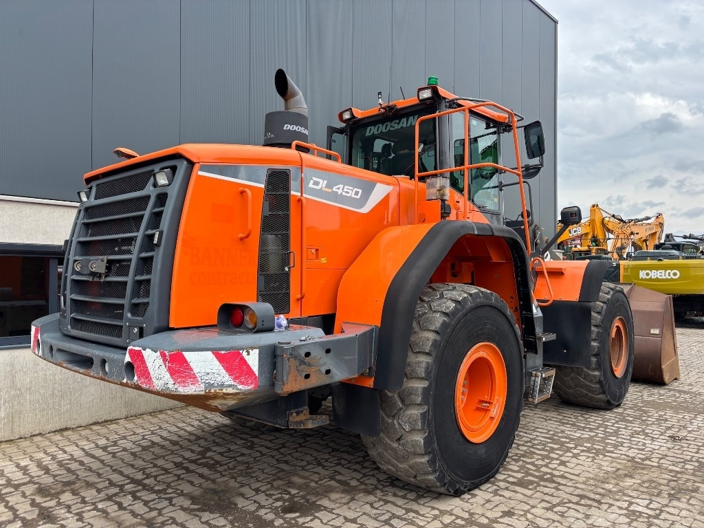 Doosan DL 450-5 - DL 420 - - Ελαστιχοφόρος φορτωτής: φωτογραφία 5 Doosan DL 450-5 - DL 420 - - Ελαστιχοφόρος φορτωτής: φωτογραφία 5