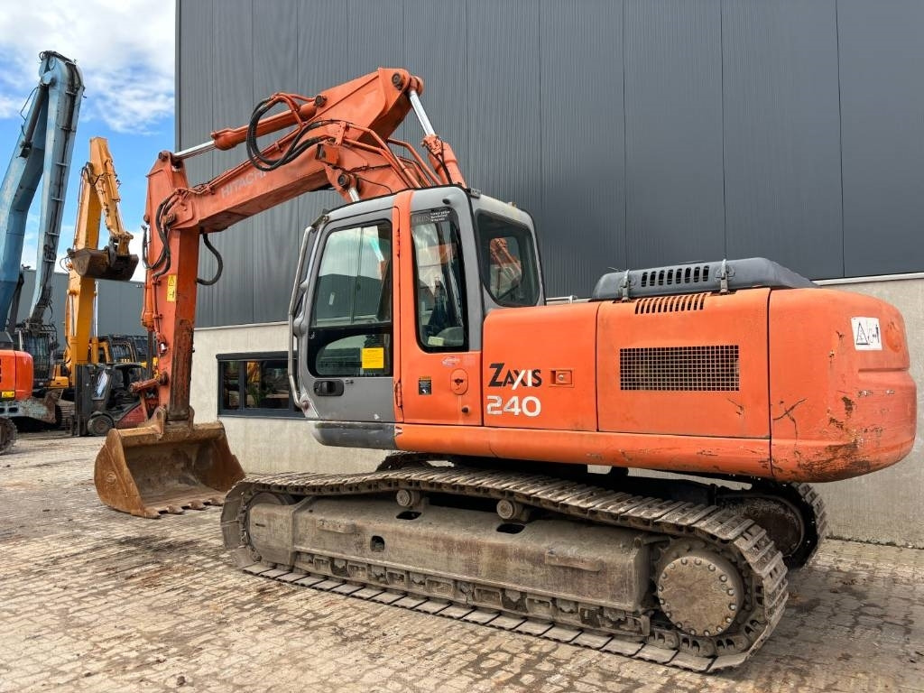 Hitachi ZX210 -- 6 cylinder isuzu -- manual engine! - Ερπυστριοφόρος εκσκαφέας: φωτογραφία 3 Hitachi ZX210 -- 6 cylinder isuzu -- manual engine! - Ερπυστριοφόρος εκσκαφέας: φωτογραφία 3
