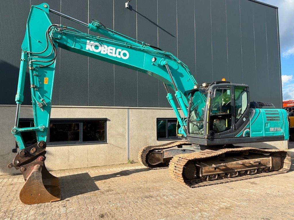 Kobelco SK 210 LC-10 - SK210 - SK210LC-10 - Ερπυστριοφόρος εκσκαφέας: φωτογραφία 1 Kobelco SK 210 LC-10 - SK210 - SK210LC-10 - Ερπυστριοφόρος εκσκαφέας: φωτογραφία 1