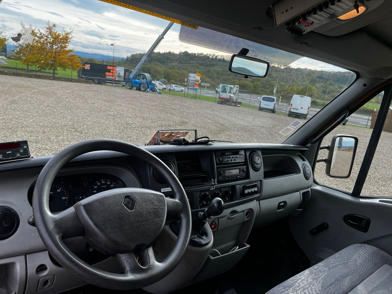 RENAULT Mascott DCI 160 CAISSE + HAYON - Φορτηγό κόφα: φωτογραφία 5 RENAULT Mascott DCI 160 CAISSE + HAYON - Φορτηγό κόφα: φωτογραφία 5