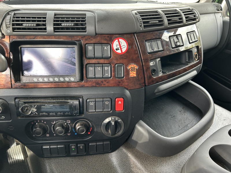 DAF CF 230 FA / 18 Ton / 462 dkm / Smart Tacho / Box / Loadlift / APK TUV 11-25 - Φορτηγό κόφα: φωτογραφία 5 DAF CF 230 FA / 18 Ton / 462 dkm / Smart Tacho / Box / Loadlift / APK TUV 11-25 - Φορτηγό κόφα: φωτογραφία 5