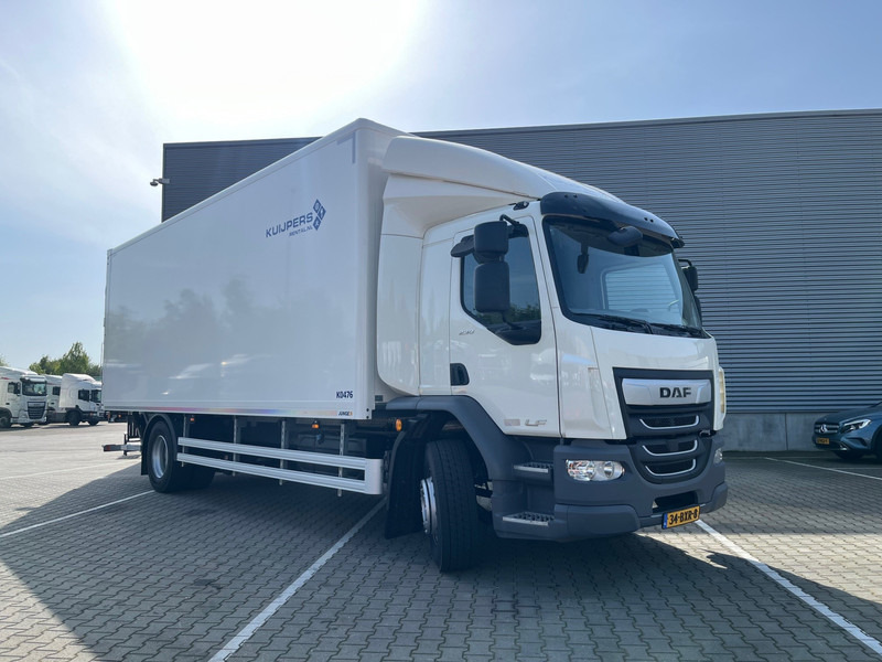 DAF LF 230 FA 18 Ton Box met Laadklep / Te huur - Bel 013-7200971 voor de mogelijkheden ! - Φορτηγό κόφα: φωτογραφία 1 DAF LF 230 FA 18 Ton Box met Laadklep / Te huur - Bel 013-7200971 voor de mogelijkheden ! - Φορτηγό κόφα: φωτογραφία 1