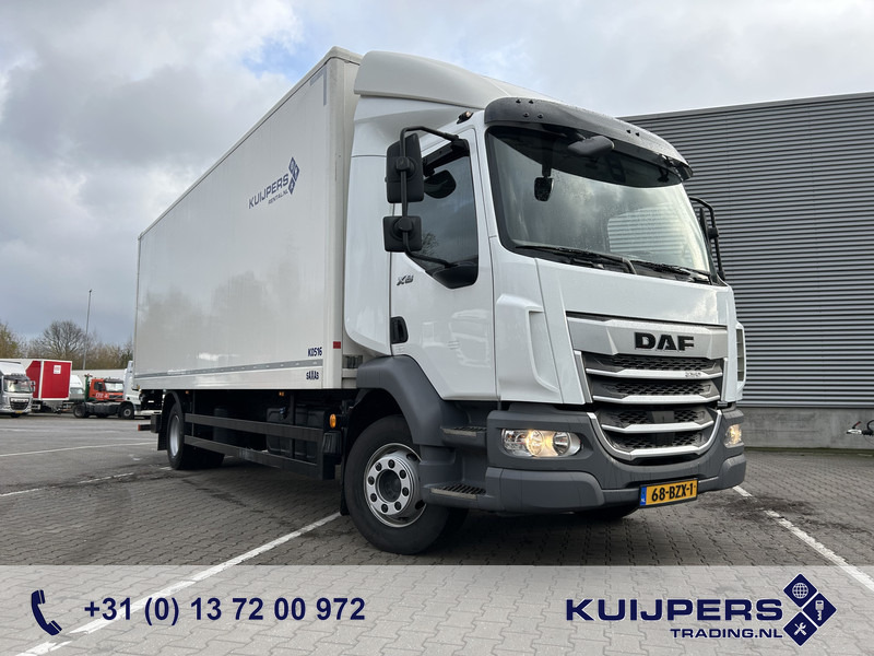 DAF XB 290 FA / 16 Ton / Nieuwe Tacho V2 / Box / Laadklep / APK 12-26 - Φορτηγό κόφα: φωτογραφία 1 DAF XB 290 FA / 16 Ton / Nieuwe Tacho V2 / Box / Laadklep / APK 12-26 - Φορτηγό κόφα: φωτογραφία 1