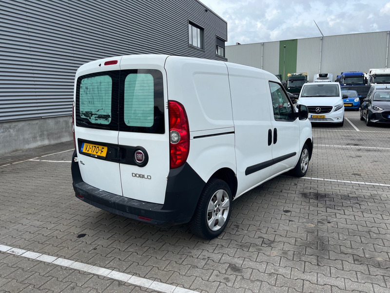 Fiat Dobló Cargo 1.3 MultiJet / NL Van - Μικρό βαν: φωτογραφία 4 Fiat Dobló Cargo 1.3 MultiJet / NL Van - Μικρό βαν: φωτογραφία 4