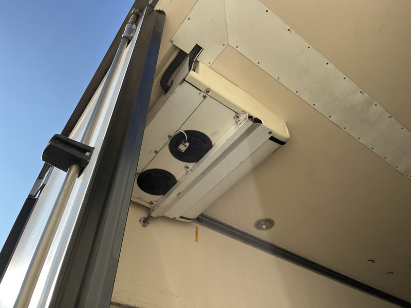 Krone Cool Liner / Carrier Vector 1850 mt / Frigo Box / Loadlift / NL Trail - Επικαθήμενο ψυγείο: φωτογραφία 4 Krone Cool Liner / Carrier Vector 1850 mt / Frigo Box / Loadlift / NL Trail - Επικαθήμενο ψυγείο: φωτογραφία 4